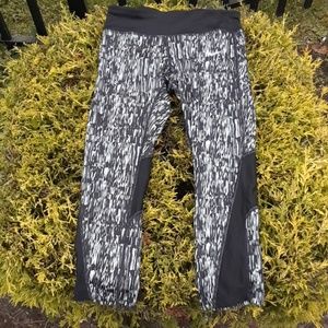 Brand new without tags Nike Capri leggings